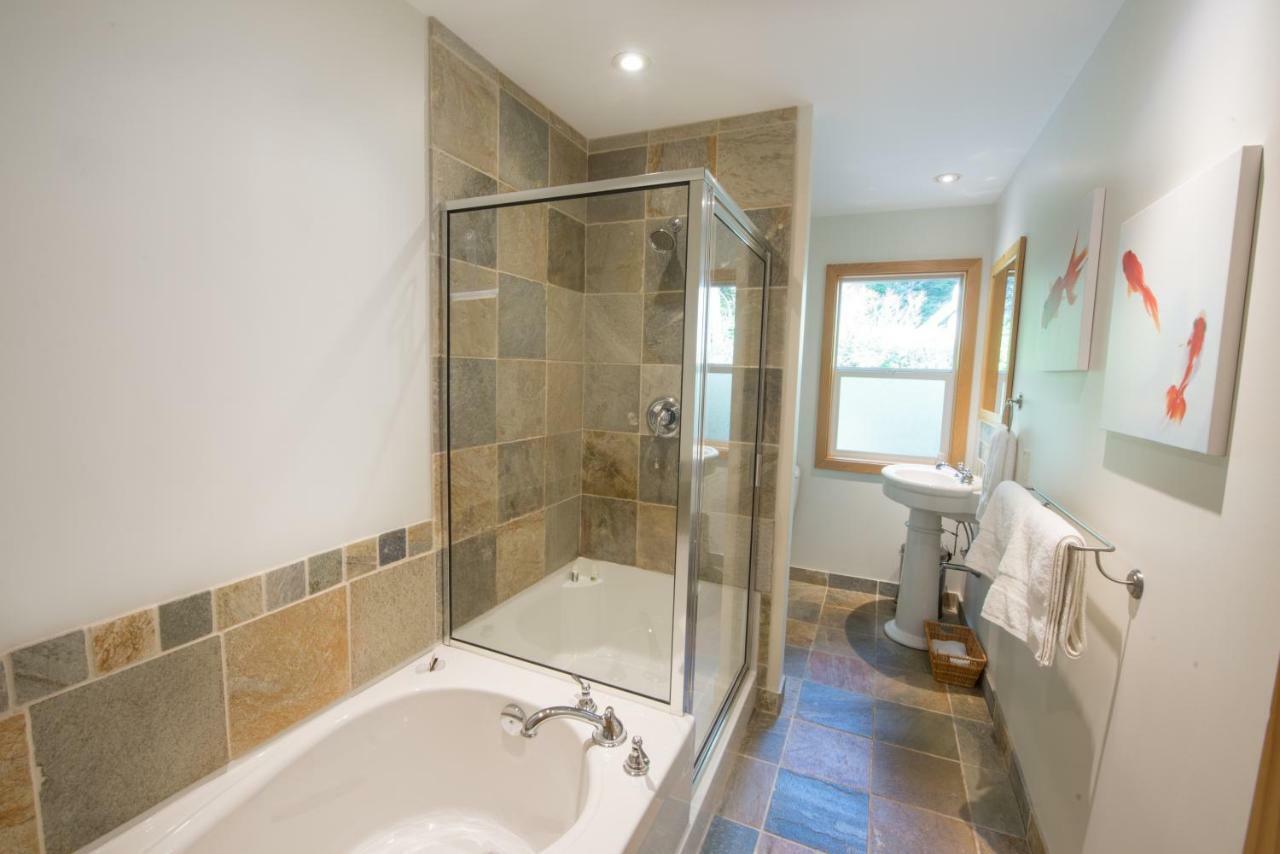 Chesterman Hideaway Otel Tofino Dış mekan fotoğraf
